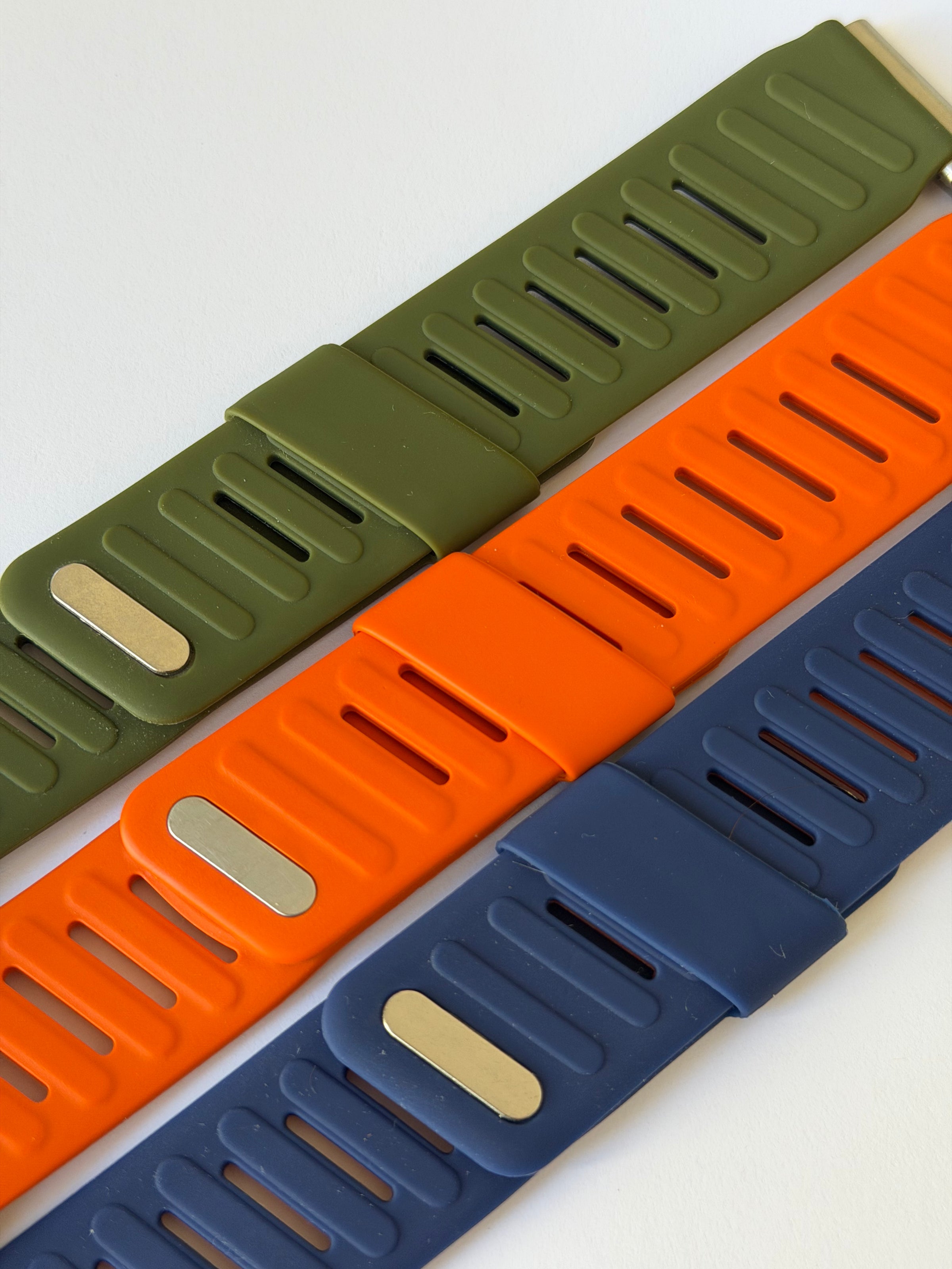 Wearing a PulseBands band on an everyday walk through the city